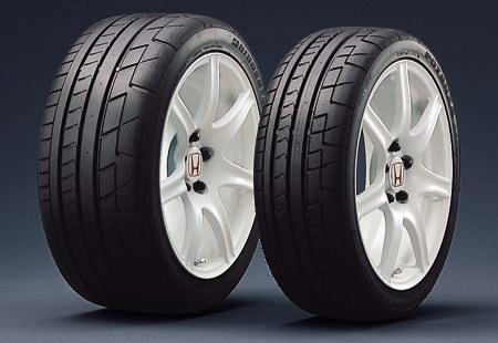 POTENZA RE070 215/40R17 83W FR  新車装着タイヤ　ホンダ