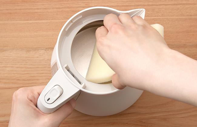 TIGER(タイガー) 1.2L 電気ケトル 『スゴ軽』 PCT-A120-KO (オフブラック) 商品画像9：生活家電 ディープライス