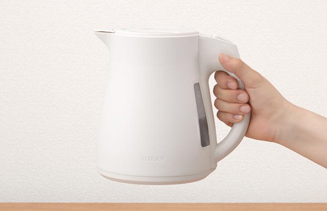 【12月16日入荷予定】TIGER(タイガー) 1.5L 電気ケトル 『スゴ軽』 PCT-A150-WO (オフホワイト) 商品画像2：生活家電 ディープライス
