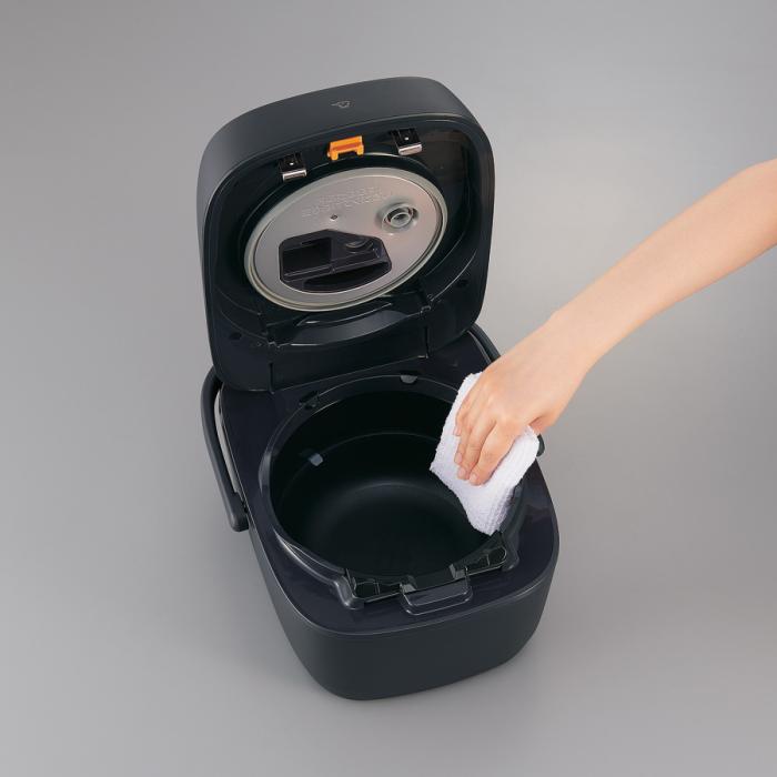 ZOJIRUSHI(象印) 10サイズ(5.5合) 圧力IH炊飯ジャー 『豪熱大火力』 NW-WB10-BZ (スレートブラック) 商品画像4：生活家電 ディープライス