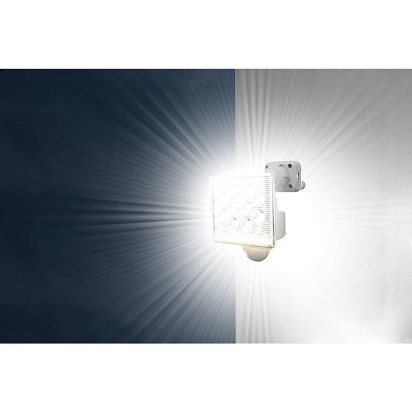 ムサシ LEDAC1015 ライテックス１２Ｗ１灯フリーアーム式ＬＥＤセンサーライトリモコン付 LEDAC1015 商品画像3：総合通販サイト 家電横丁 PLUS