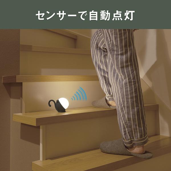 ムサシ 充電式 まんまるねこちゃんセンサーライト ブラック WAM051-BK LED /昼白色 商品画像4：総合通販サイト 家電横丁 PLUS