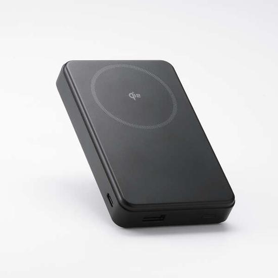 ELECOM　Qi2ワイヤレスモバイルバッテリー 10000mAh DE-C67-10000BK　ブラッ･･･
