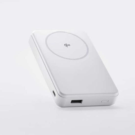 ELECOM　Qi2ワイヤレスモバイルバッテリー 10000mAh DE-C67-10000WH　ホワイ･･･