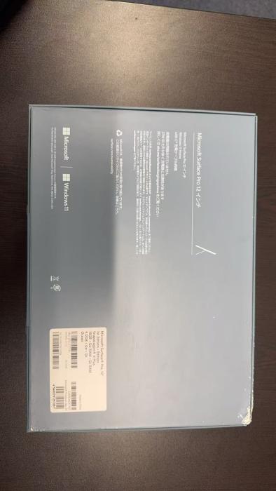 【箱キズ】　化粧箱に凹みや破れ、傷がありますが、商品は未使用品です。Surface Pro 12インチ EP2-27779 [オーシャン グリーン] 商品画像2：EC－TOPショップ