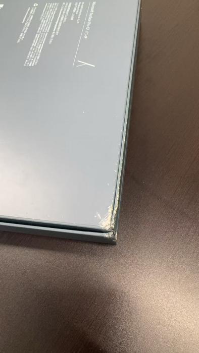 【箱キズ】　化粧箱に凹みや破れ、傷がありますが、商品は未使用品です。Surface Pro 12インチ EP2-27779 [オーシャン グリーン] 商品画像3：EC－TOPショップ