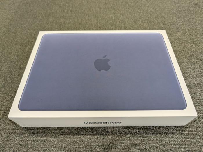 MacBook Neo 13インチ Liquid Retinaディスプレイ MHFG4J/A [インディゴ] 商品画像5：パニカウ