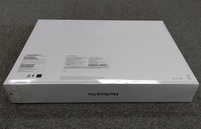 MacBook Pro Retinaディスプレイ 2300/16 MVVK2J/A [スペースグレイ] 商品画像2：パニカウ PLUS