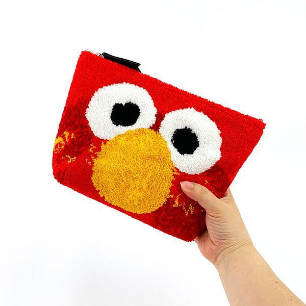 セサミストリート-エルモ-さがら刺繍-ポーチ-レッド 商品画像7：キャラグッズPERFECT WORLD TOKYO