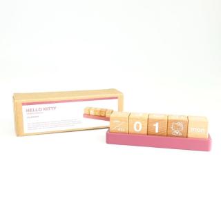 ハローキティ--カレンダー-インテリア-キティちゃん-木製-カレンダー