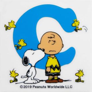 スヌーピー Peanuts イニシャルステッカー Snoopy C ステッカーシールの通販なら キャラグッズperfect World Tokyo Kaago カーゴ