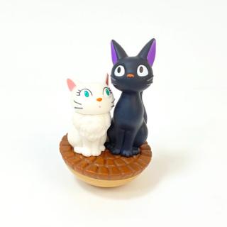 ジブリ-魔女の宅急便-たのしくゆらゆら-おきあがりこぼし-ジジ-リリー