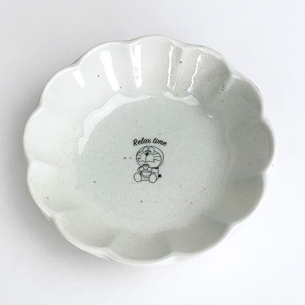ドラえもん-輪花型-皿-S-リラックスタイム-お皿-食器--ホワイト-グッズ 商品画像1：キャラグッズPERFECT WORLD TOKYO