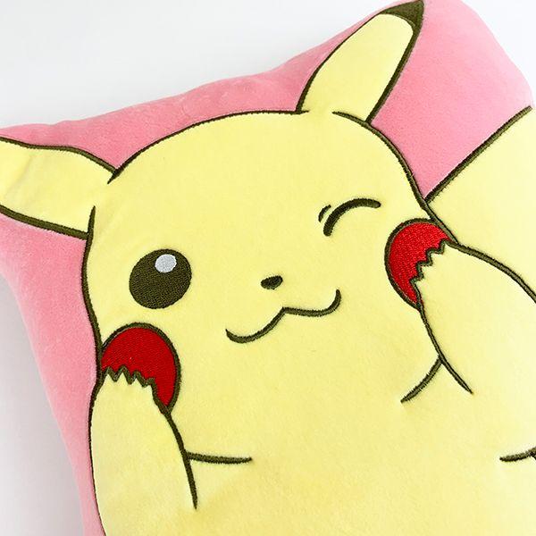 ポケットモンスター-ピカチュウ-ブランケットインクッション-PK-あったか-ブランケット-クッション-ピンク-グッズ 商品画像2：キャラグッズPERFECT WORLD TOKYO