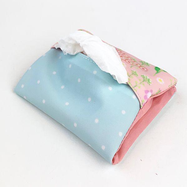 可愛い嘘のカワウソ--マスクポーチ-おはな-マスク入れ-ティッシュケース-ポーチ-BLUE---(MCOR) 商品画像4：キャラグッズPERFECT WORLD TOKYO
