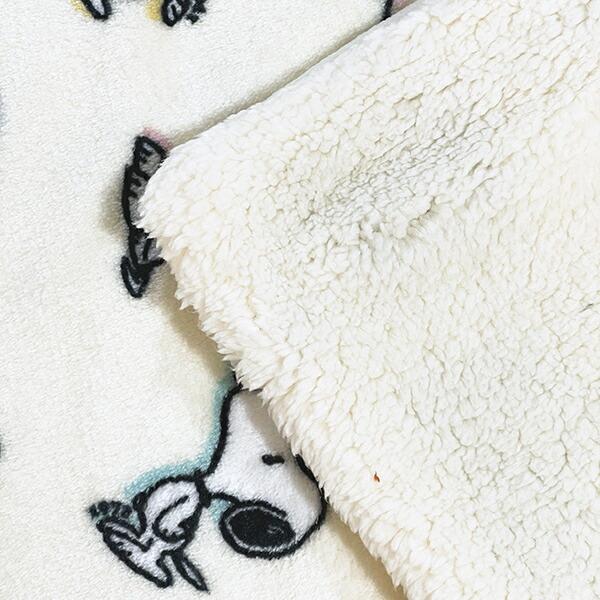 スヌーピー セブンティファイヴ ボア付ウォームクロス アイボリー ひざ掛け ブランケット PEANUTS 75th SNOOPY 商品画像4：キャラグッズPERFECT WORLD TOKYO