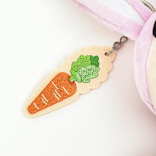 クレヨンしんちゃん うさぎ なりきりアニマル刺繍チャームつきぬいぐるみキーリング ぬいぐるみ 商品画像3：キャラグッズPERFECT WORLD TOKYO