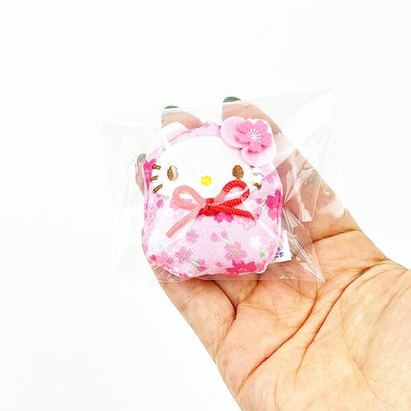 サンリオ ハローキティ 桜だるま マグネット ピンク マスコット 商品画像3：キャラグッズPERFECT WORLD TOKYO