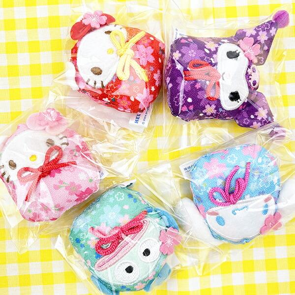 サンリオ ハローキティ 桜だるま マグネット ピンク マスコット 商品画像4：キャラグッズPERFECT WORLD TOKYO
