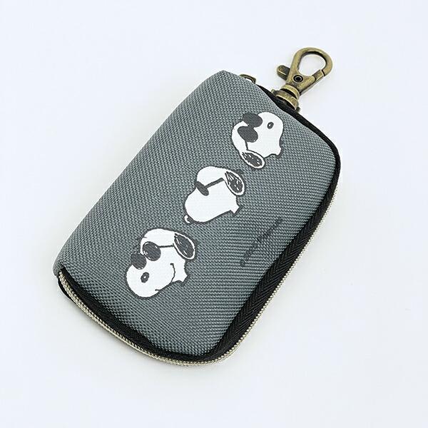スヌーピー スマートキーケース (グレー) カー用品 グラデ ジョークールシリーズ SNOOPY 商品画像2：キャラグッズPERFECT WORLD TOKYO