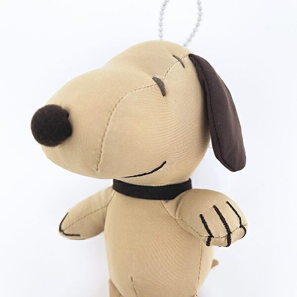 スヌーピー モカ ひんやりマスコットキーホルダー (ブラウン) SNOOPY 商品画像2：キャラグッズPERFECT WORLD TOKYO