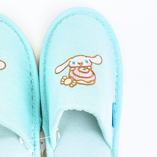 サンリオ シナモロール スリッパ シンプルハグスイーツ シナモン Sanrio 商品画像2：キャラグッズPERFECT WORLD TOKYO