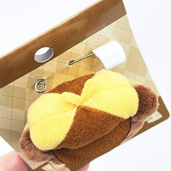 タヌキとキツネ (タヌキ) ぬいぐるみバッジ 商品画像3：キャラグッズPERFECT WORLD TOKYO