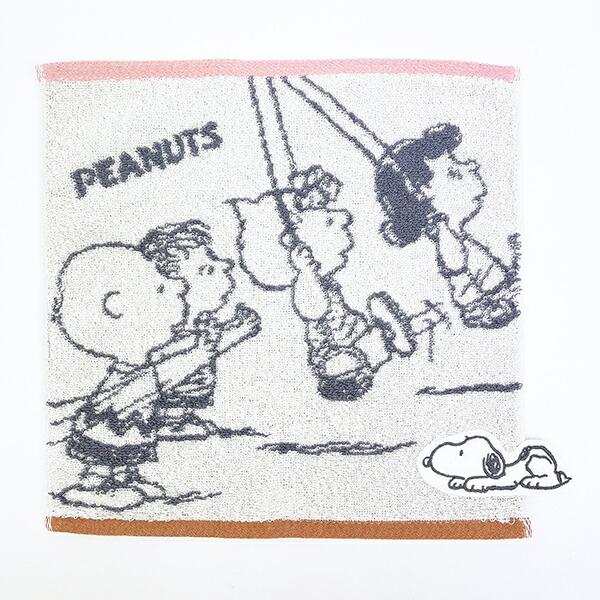 スヌーピー ミニタオル Swing ベージュ ハンカチ 西川 SNOOPY 商品画像1：キャラグッズPERFECT WORLD TOKYO