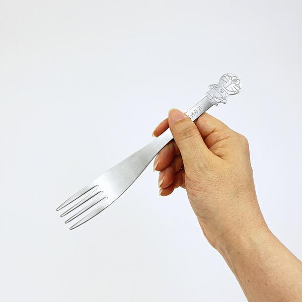 ドラえもん ステンレスフォーク(L) 食器 キッチン カトラリー 日本製 商品画像3：キャラグッズPERFECT WORLD TOKYO