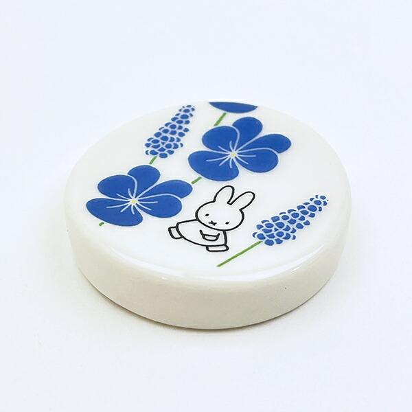 ミッフィー miffy フラワーパターン 丸箸置き(ブルー) 食器 日本製 商品画像2：キャラグッズPERFECT WORLD TOKYO