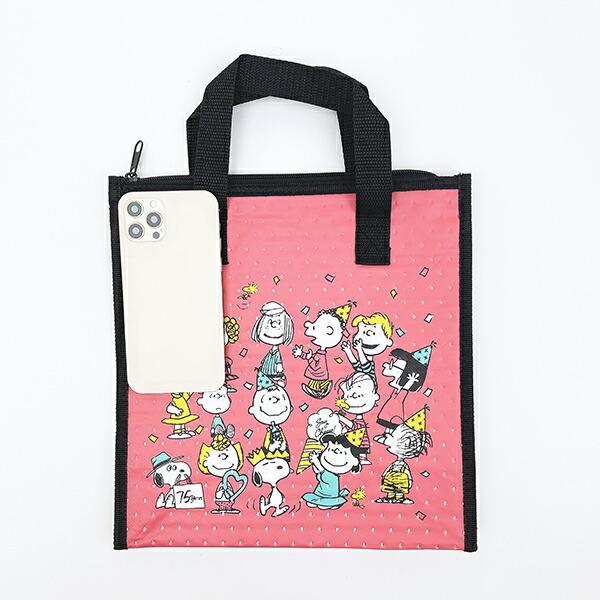 スヌーピー 不織布ランチバッグ ピンク ランチ PEANUTS 75th Anniversary SNOOPY 商品画像3：キャラグッズPERFECT WORLD TOKYO