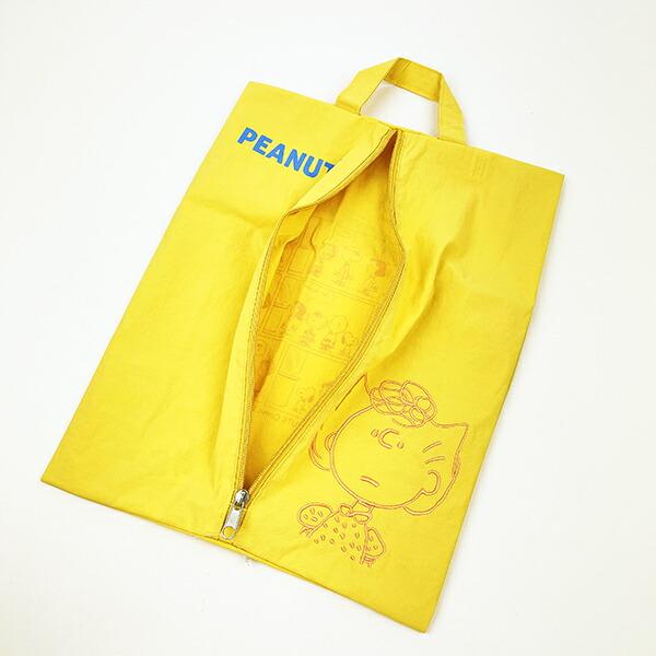 スヌーピー ワイドトラベルポーチ 収納ポーチ シューズ入れ イエロー PEANUTS SNOOPY 商品画像5：キャラグッズPERFECT WORLD TOKYO