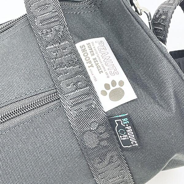 スヌーピー ショルダー付きロールボストンバッグ ブラック 2WAY RE-PET SNOOPY 商品画像4：キャラグッズPERFECT WORLD TOKYO