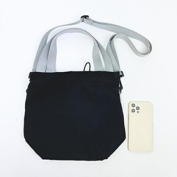 スヌーピー 巾着ショルダーバッグ ブラック SNOOPY 商品画像3：キャラグッズPERFECT WORLD TOKYO