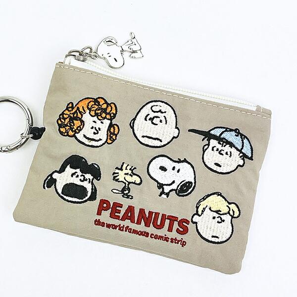 スヌーピー オール 刺繍パスポーチ ベージュ SNOOPY 商品画像2：キャラグッズPERFECT WORLD TOKYO