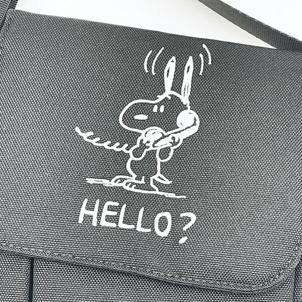 スヌーピー パスポートショルダーバッグ (ブラック) トラベル SNOOPY 商品画像2：キャラグッズPERFECT WORLD TOKYO
