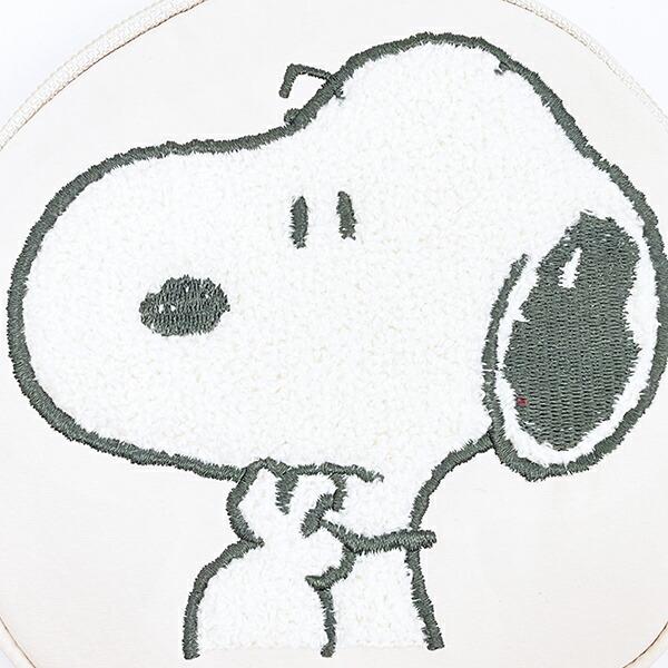 スヌーピー ダイカット刺繍パスポーチ SNOOPY 商品画像2：キャラグッズPERFECT WORLD TOKYO