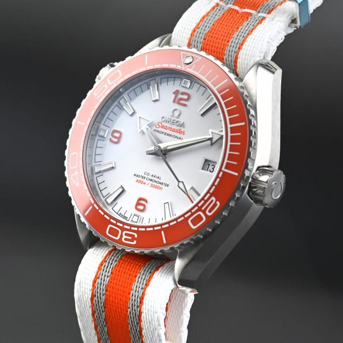 �V�[�}�X�^�[ �v���l�b�g�I�[�V���� 600M �R�[�A�N�V���� �}�X�^�[ �N���m���[�^�[ 43.5MM 215.32.44.21.04.001