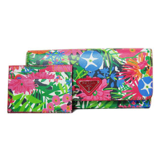 プラダ Prada 財布 1mh132 サフィアーノ パスケース付き 花柄 長財布 Saffiano Print Pink Dis Print 1mh132 Saf Print Pink D Priの通販なら Sanalpha サンアルファ Kaago カーゴ