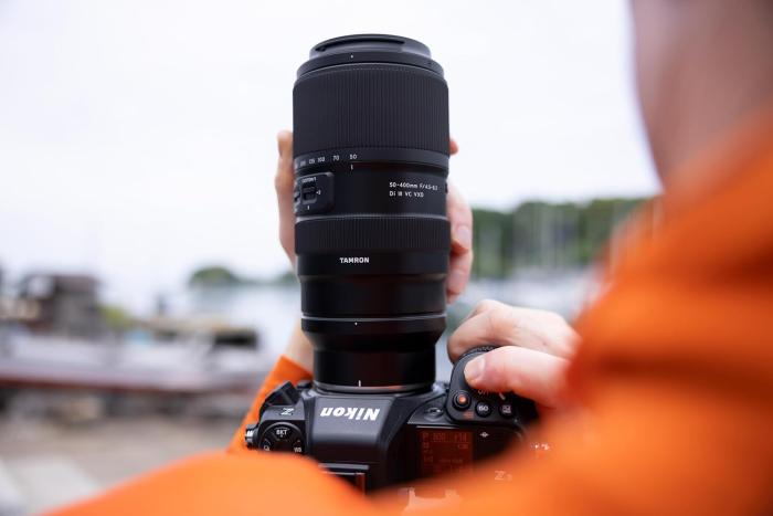 50-400mm F/4.5-6.3 Di III VC VXD (Model A067) [ニコンZ用] 商品画像2：沙羅の木